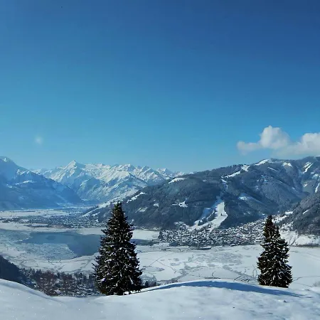 Mountain And Lake Twenty Three Zell am See