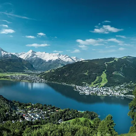 Apartment Mountain And Lake Twenty Three