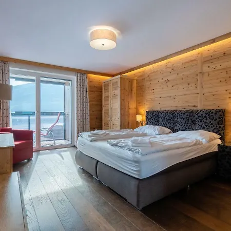 Mountain And Lake Twenty Three Apartment Zell am See